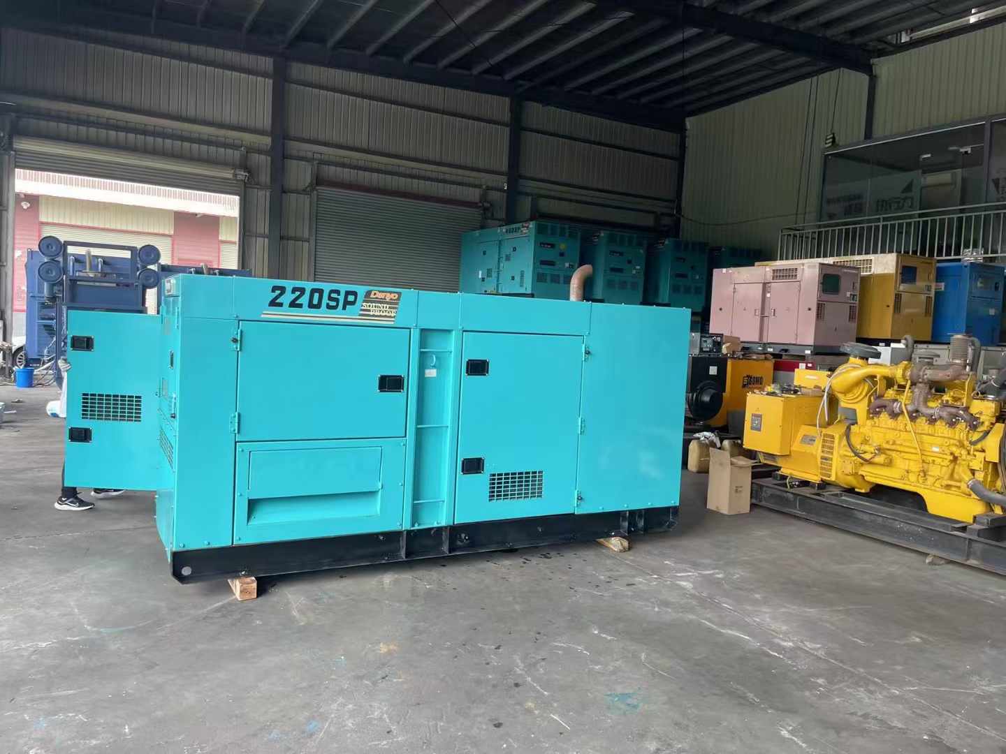 新绛800kW 柴油发电机的输出电流波动范围是多少?