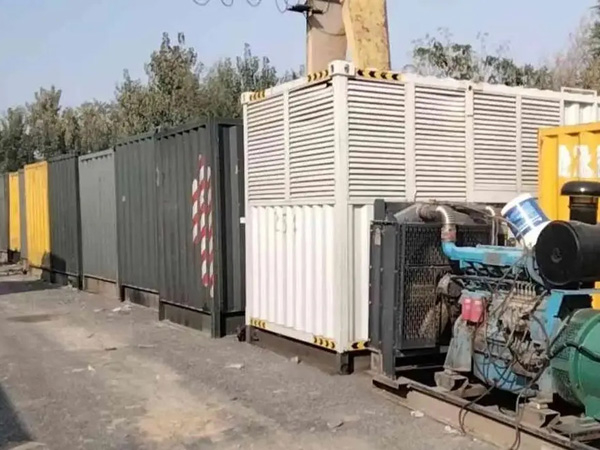 新绛200KW柴油发电机机组每小时油耗是多少?