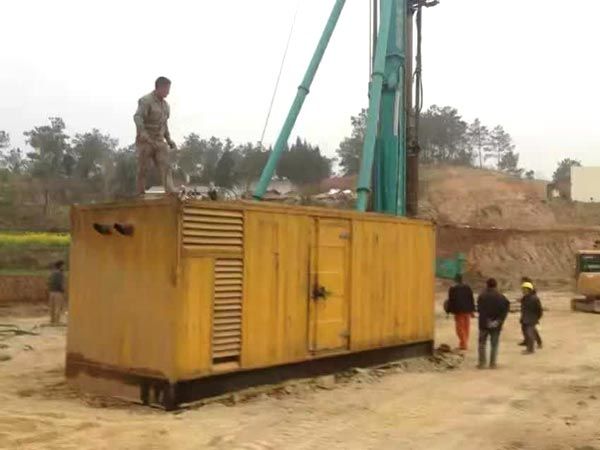 新绛如何判断水冷式机油散热器密封件是否需要更换?